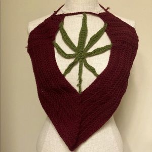 Bank & Cactus L Red Weed Top